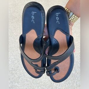 b.o.c. Kids Black and Brown Sandals
Size 11M